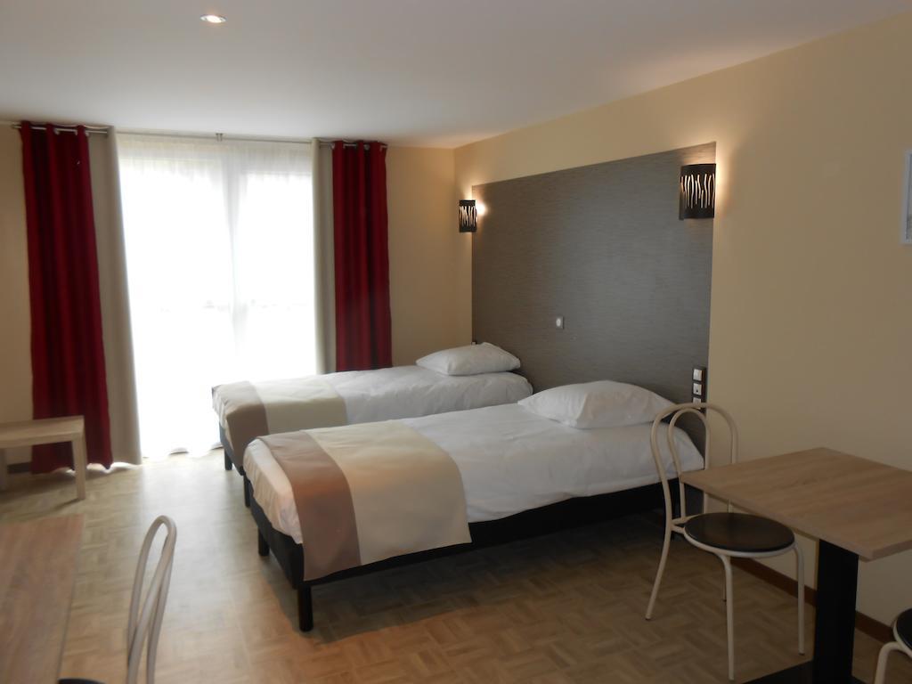 La Pause Hotel Évreux Szoba fotó