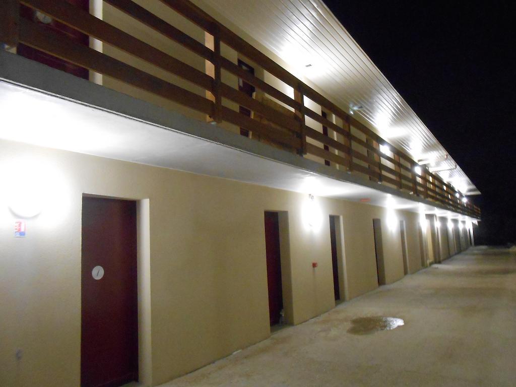 La Pause Hotel Évreux Kültér fotó