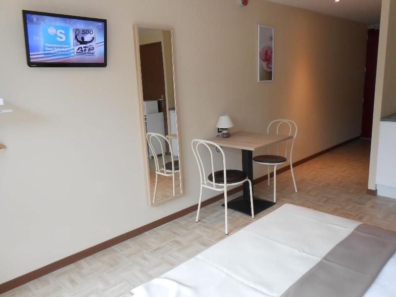 La Pause Hotel Évreux Kültér fotó