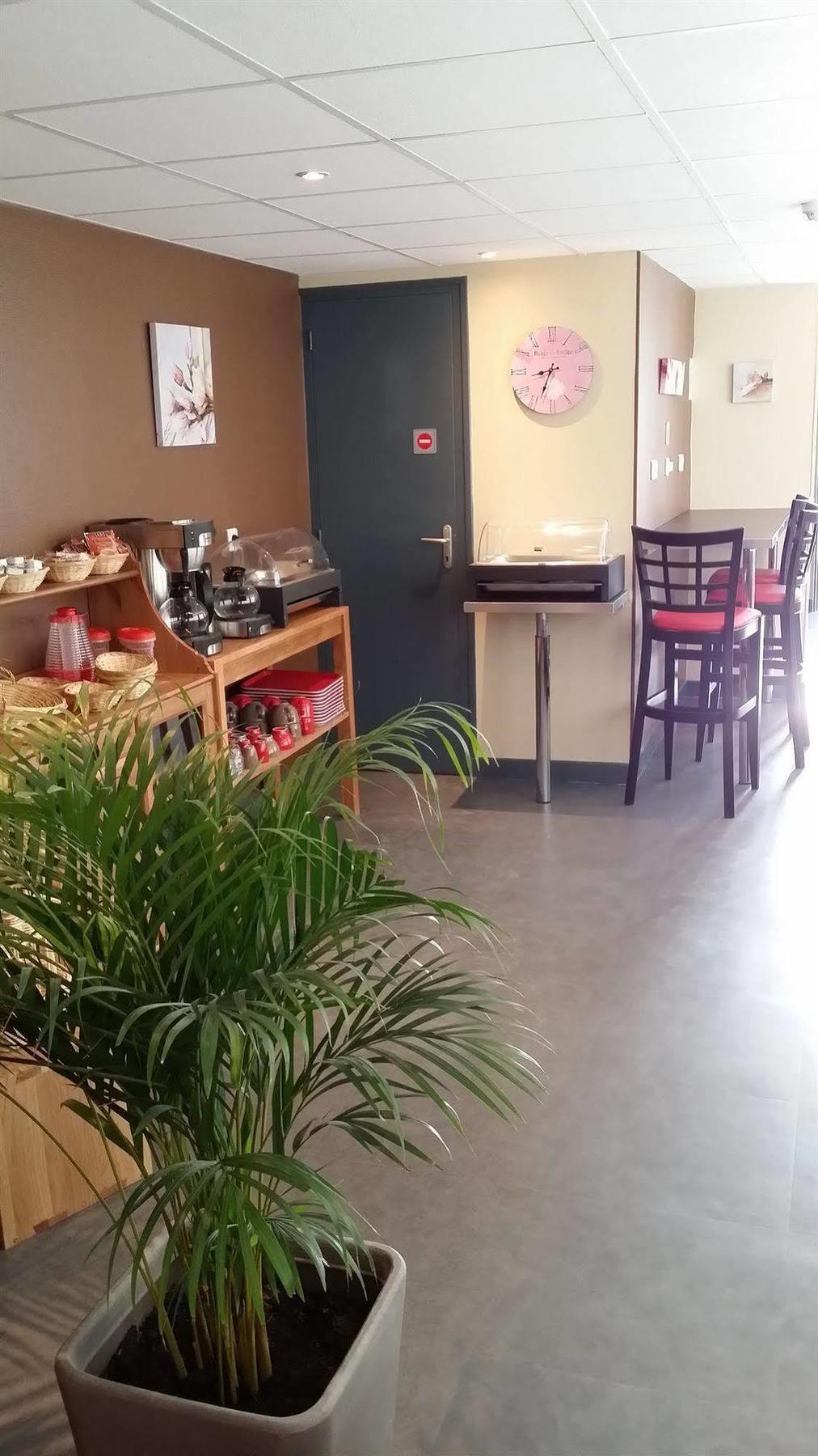 La Pause Hotel Évreux Kültér fotó